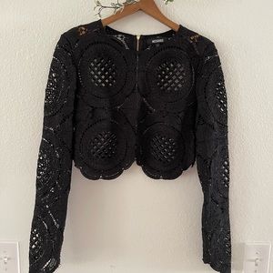 ☁️MISSGUIDED Crochet Lace Crop Top☁️